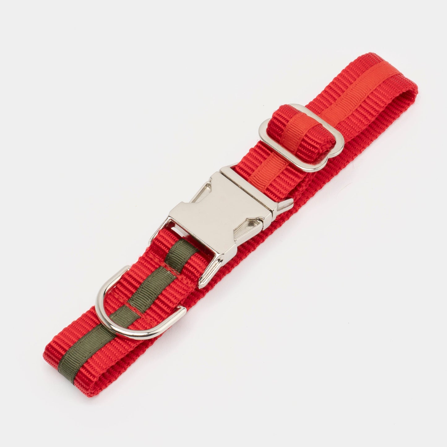 Two-tone collars
