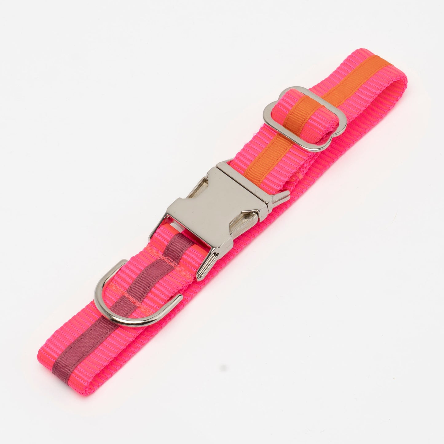 Two-tone collars