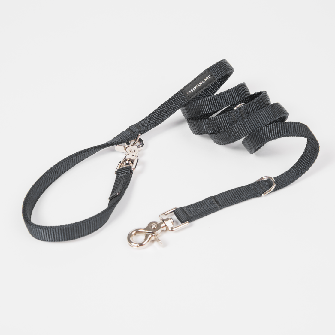 Adjustable leashes