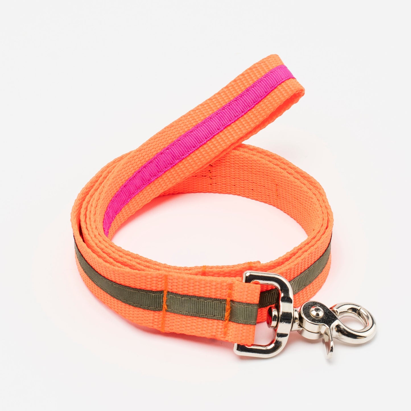 Two-tone leashes
